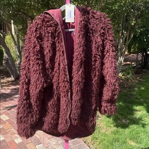 NWT Joyfolie “Okalla” Faux Fur Hooded Sweater Jacket in Merlot – Size L